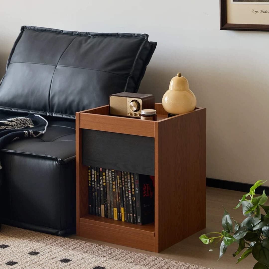 ELLIOT Modern Side Table