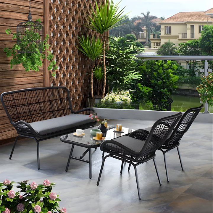 QAVRION Rattan Outdoor Table And Chairs