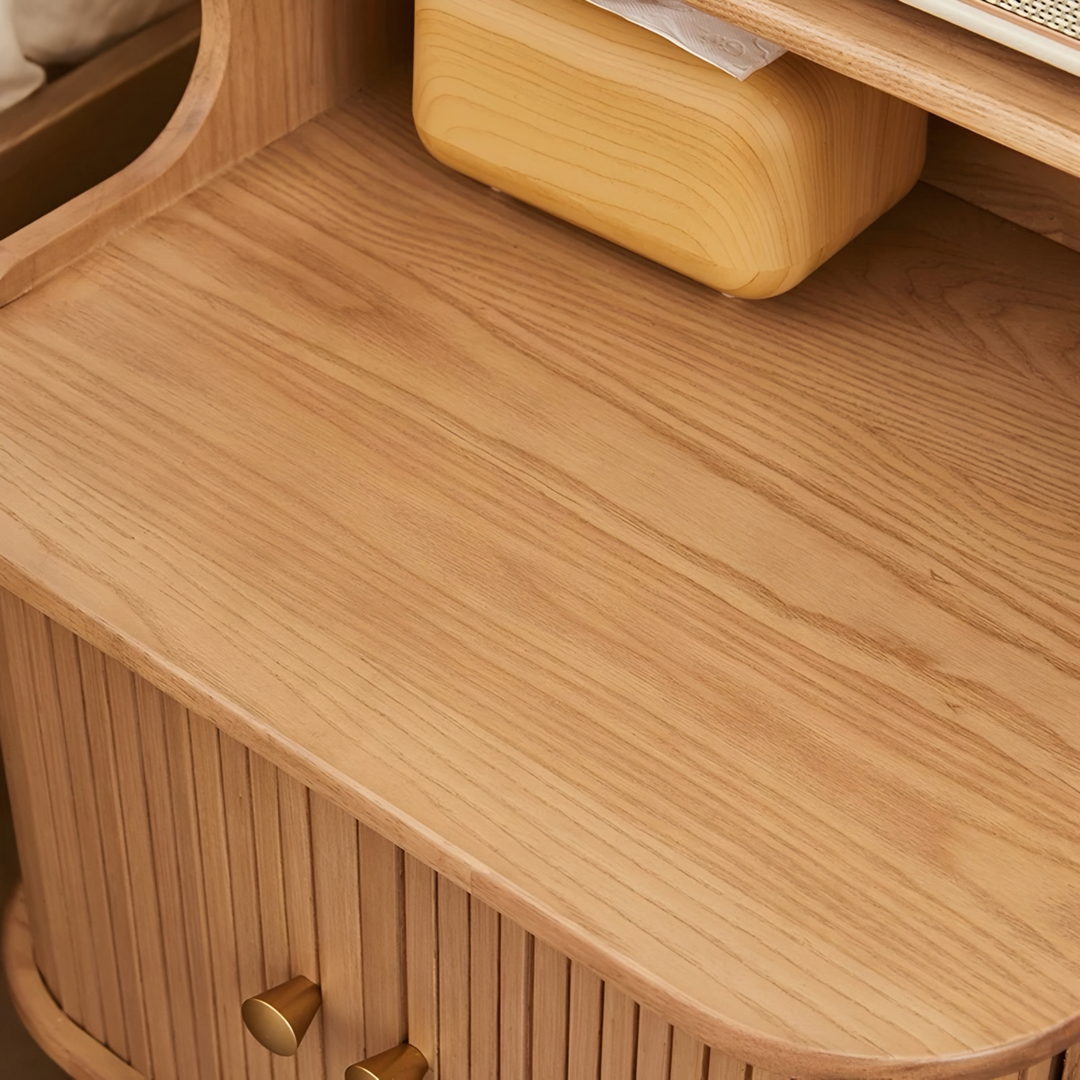 AVELIN Modern Solid Wood Bedside Table