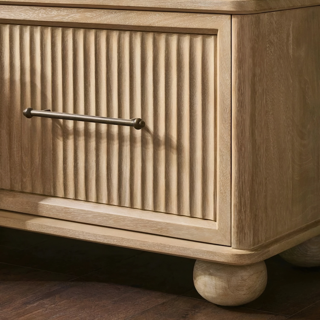 MERRAVEN Modern Solid Wood Shelf