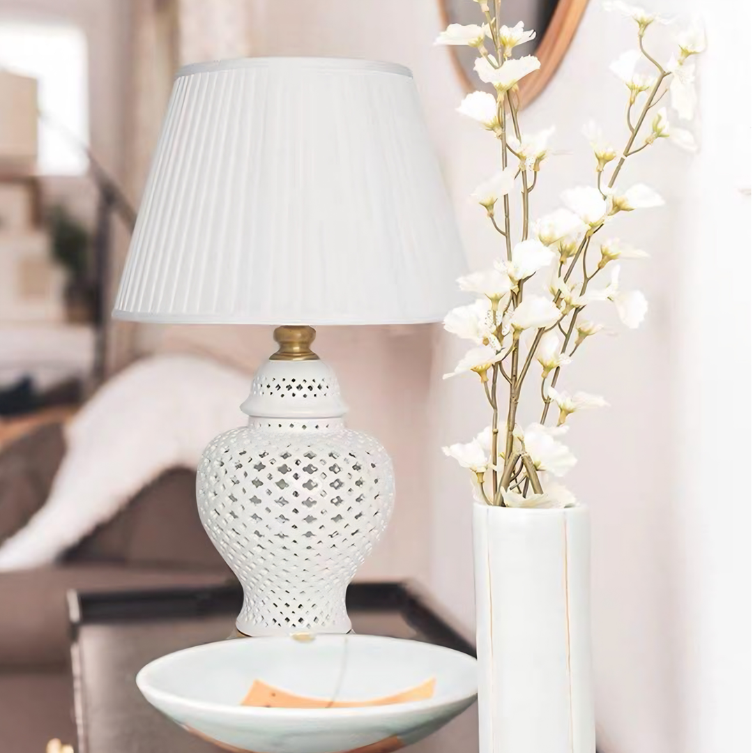 VITRUVIAN Roman Ceramic Table Lamp