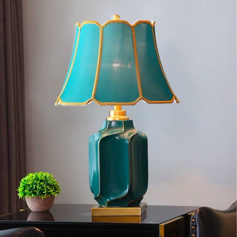 SAEROI Modern Table Lamp - Radical Homes Singapore