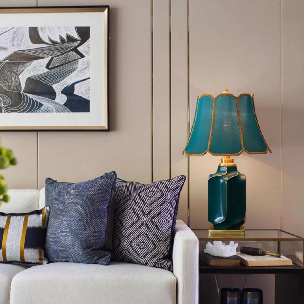 SAEROI Modern Table Lamp - Radical Homes Singapore