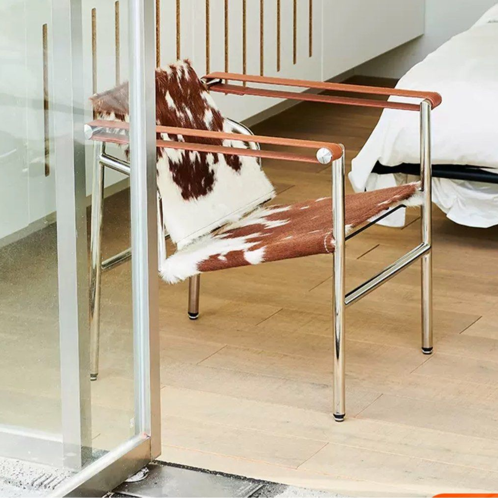 CORVAIL Modern Cowhide Leather Lounge Chair - Cassa Haus Singapore