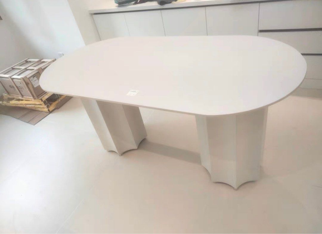 VELMOR Modern Dining Table & Chairs - Cassa Haus Singapore