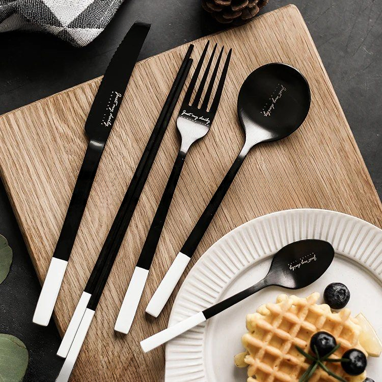 VALDORIEN Flatware Set - Cassa Haus Singapore
