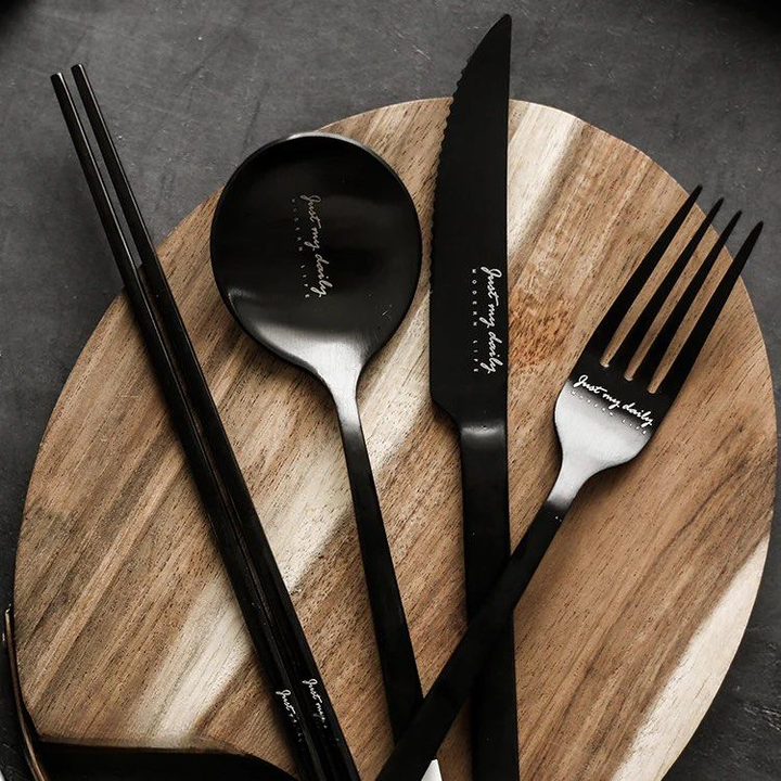 VALDORIEN Flatware Set - Cassa Haus Singapore