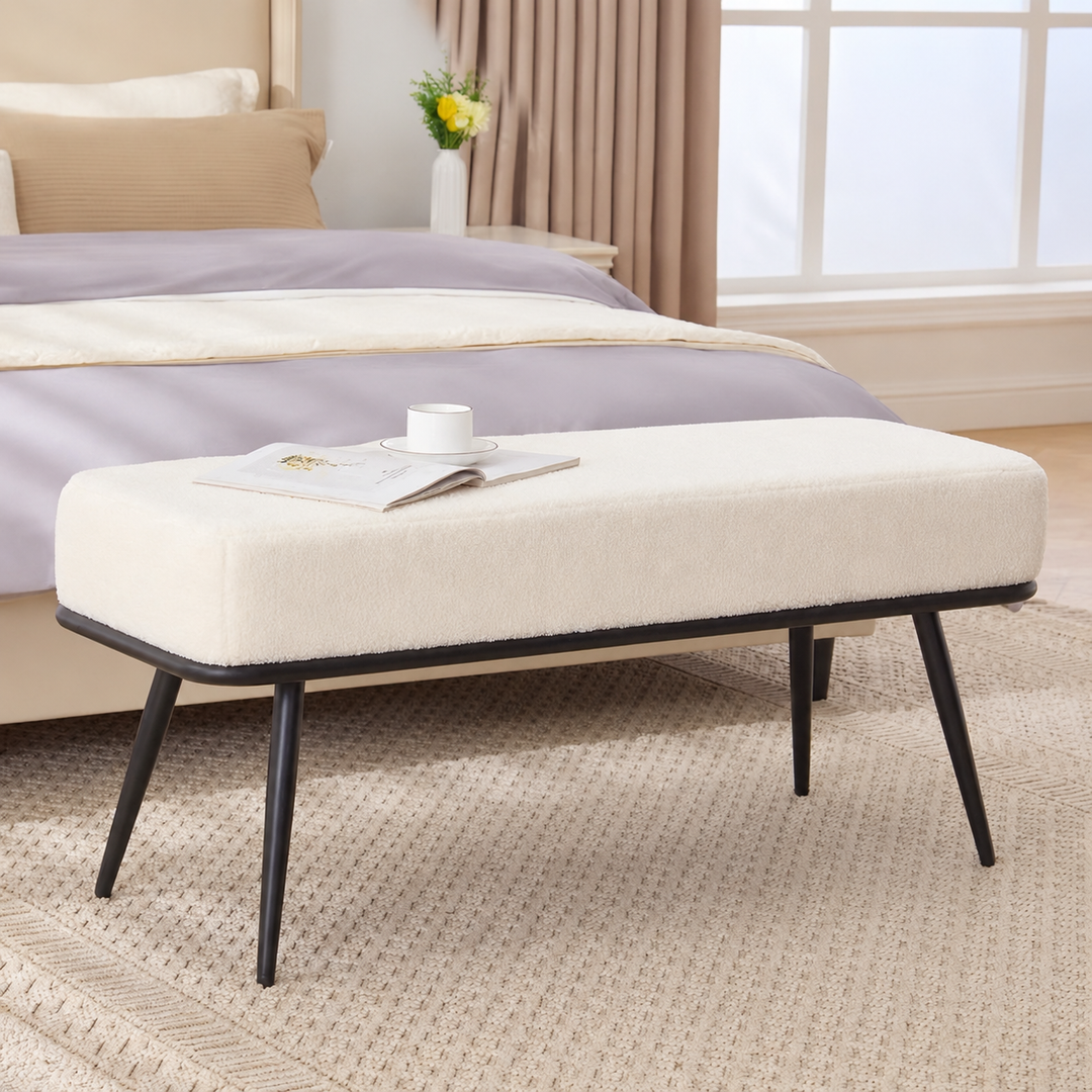 CAVERO Modern Lambswool Bench