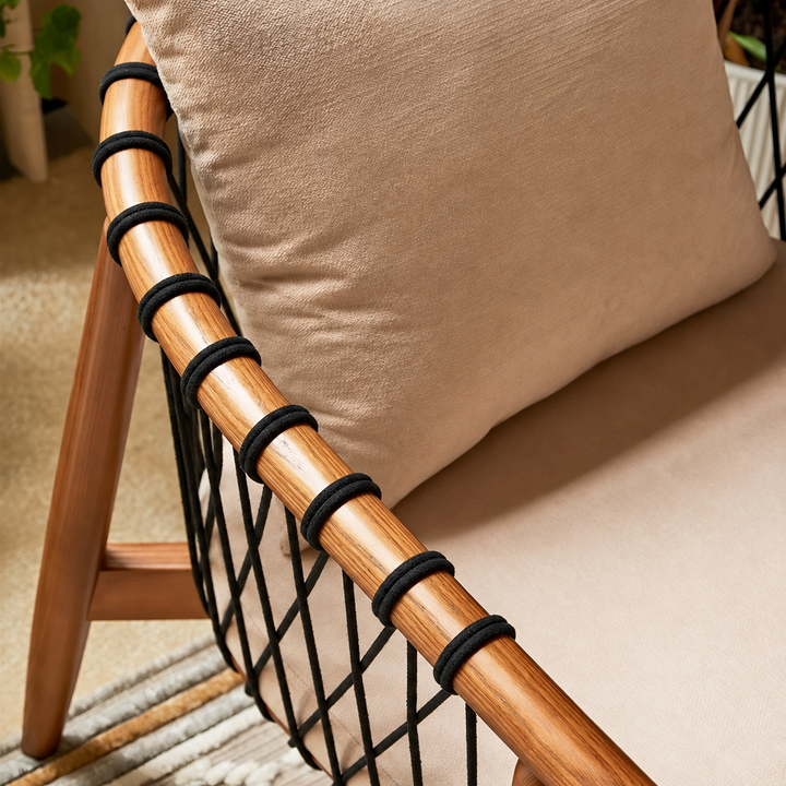 WELLS Modern Solid Wood Leisure Chair