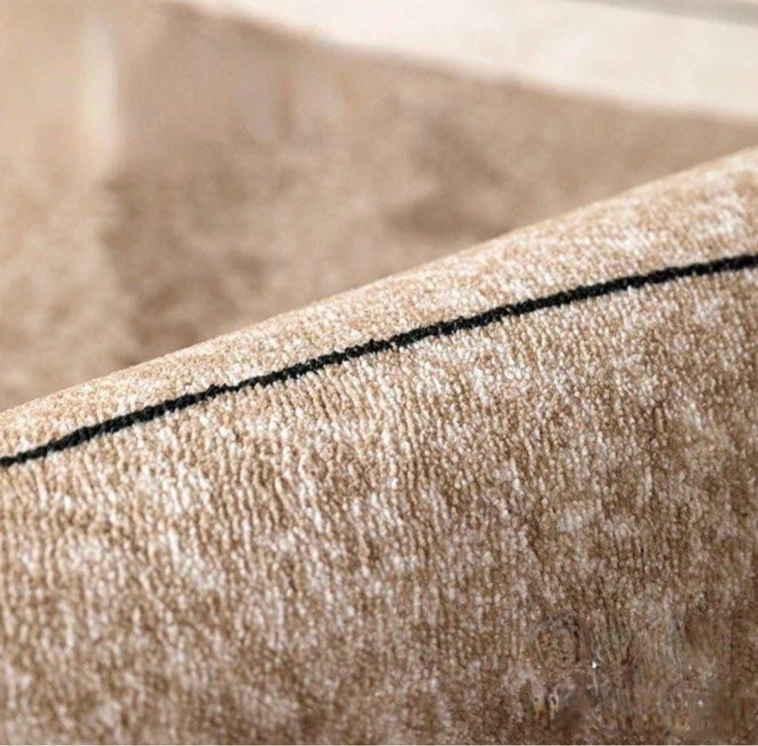 XENYTHRA Geometric Area Rug - Cassa Haus Singapore