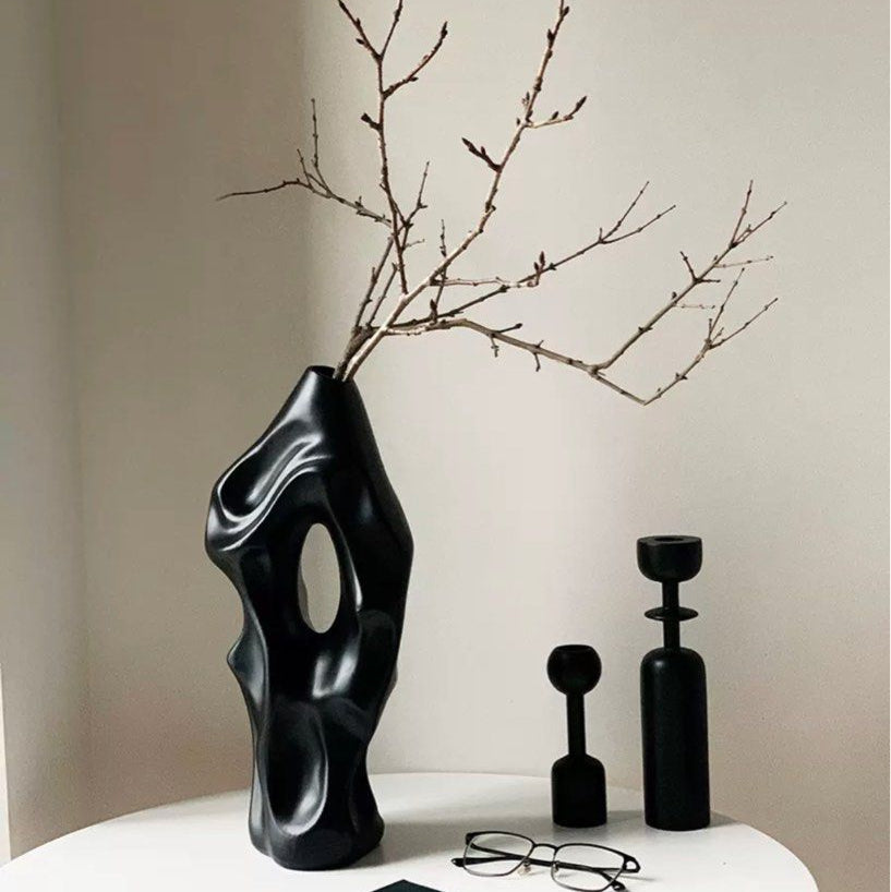 ESDRAS Abstract Vase - Radical Homes Singapore