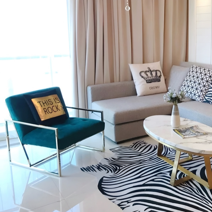 TAVRIQ Modern Velvet Armchair