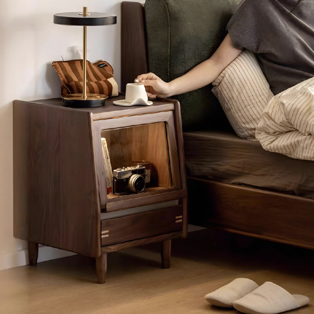 VAREN Modern Solid Wood Bedside Table