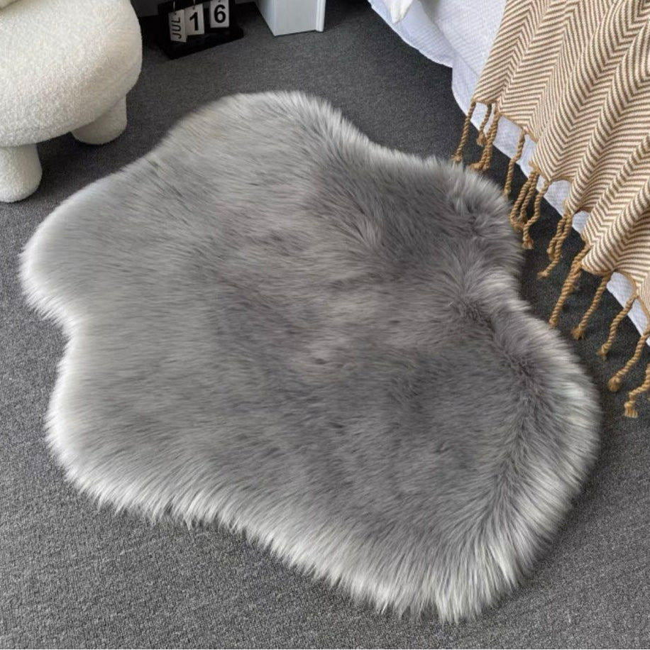 TORS Fluffy Minimalistic Rug - Radical Homes Singapore