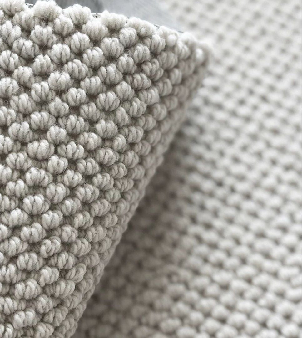 SORIELVA Minimalist Wool Rug Rug - Cassa Haus Singapore