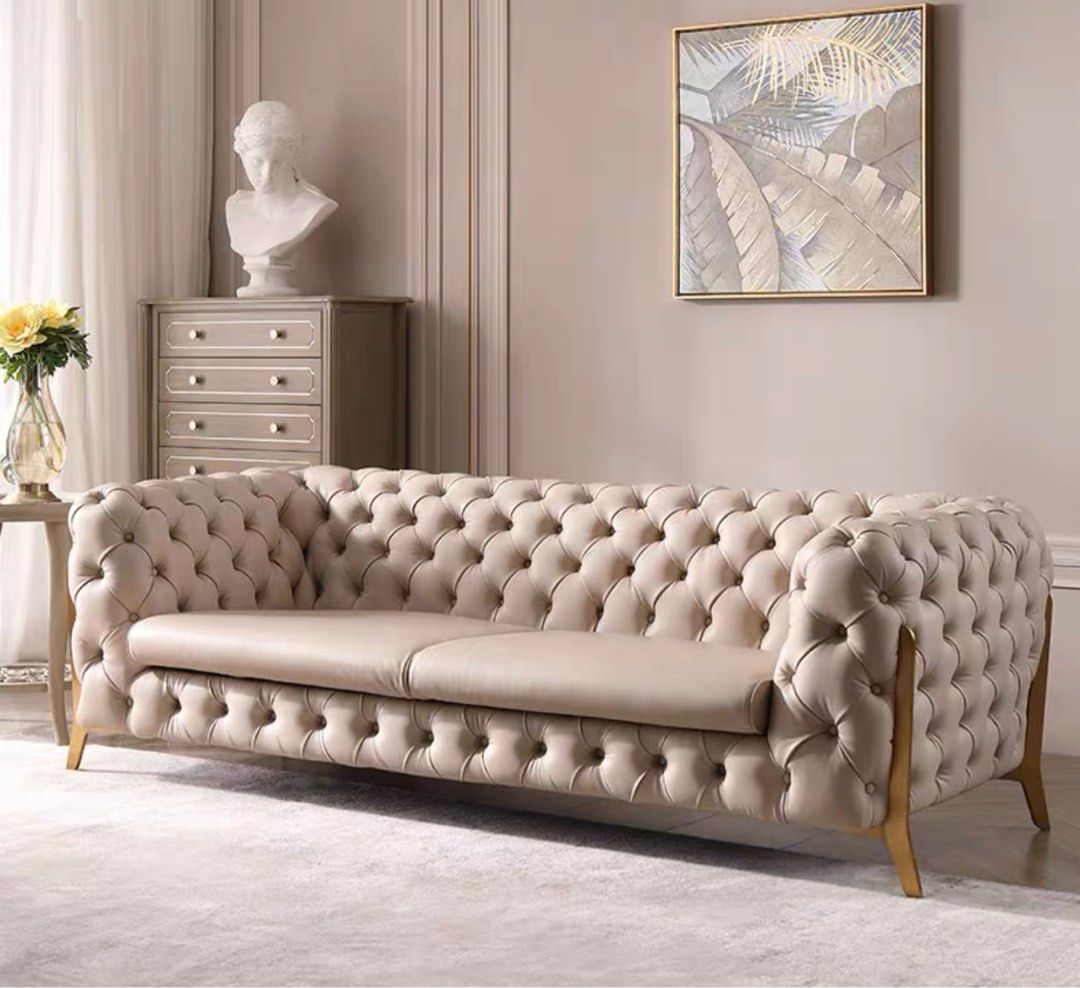 ALVERIS Luxurious Chesterfield Sofa - Radical Homes Singapore