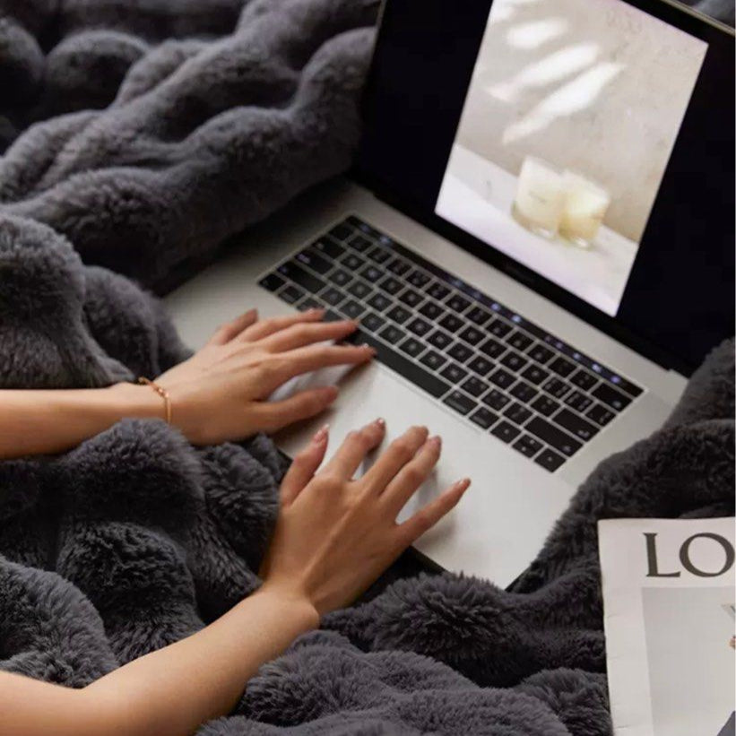 VOLKE Minimalistic Sofa/Bedroom Blanket - Radical Homes Singapore