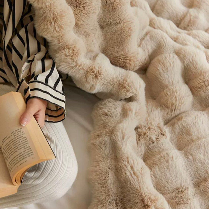 VOLKE Minimalistic Sofa/Bedroom Blanket - Radical Homes Singapore