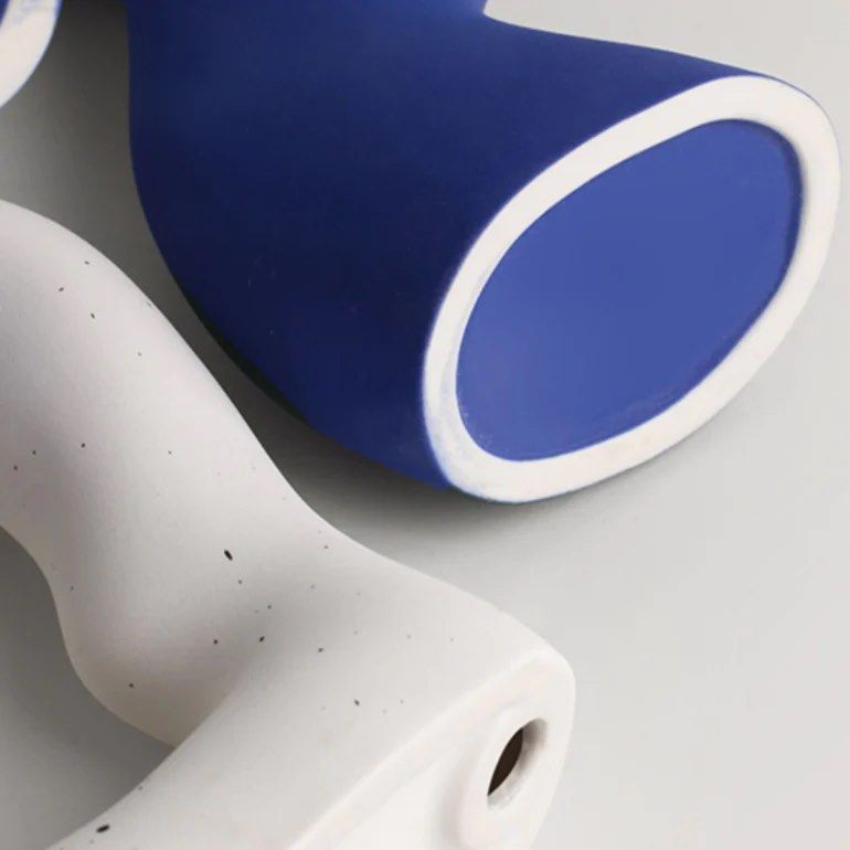 ZENGA Ceramic Table Vase - Radical Homes Singapore